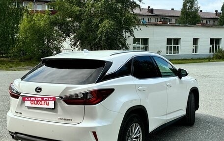 Lexus RX IV рестайлинг, 2017 год, 4 800 000 рублей, 3 фотография