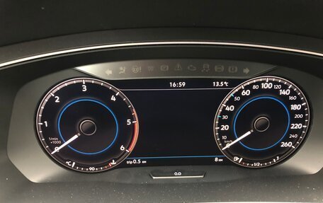 Volkswagen Tiguan II, 2018 год, 2 499 000 рублей, 9 фотография