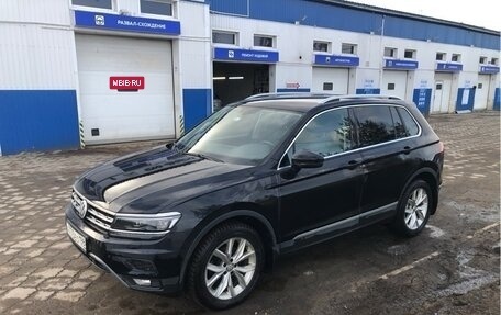 Volkswagen Tiguan II, 2018 год, 2 499 000 рублей, 7 фотография