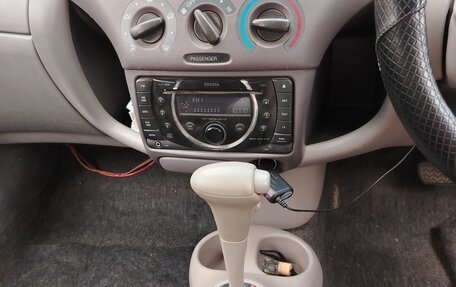 Toyota Platz, 2000 год, 320 000 рублей, 5 фотография