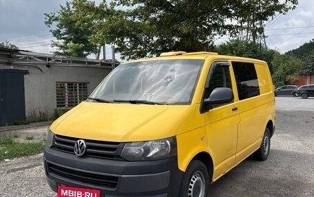 Volkswagen Transporter T5 рестайлинг, 2014 год, 1 500 000 рублей, 2 фотография