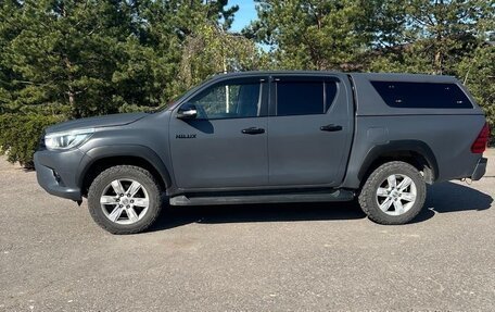 Toyota Hilux VIII, 2015 год, 2 070 000 рублей, 2 фотография