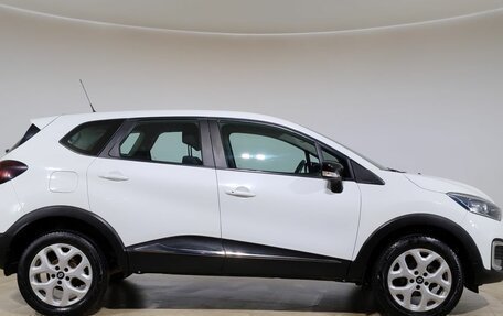 Renault Kaptur I рестайлинг, 2017 год, 1 090 000 рублей, 4 фотография