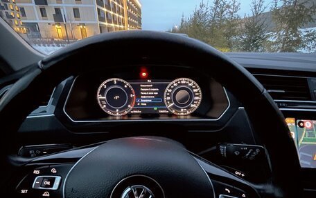 Volkswagen Tiguan II, 2018 год, 2 950 000 рублей, 11 фотография