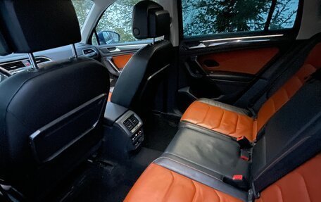 Volkswagen Tiguan II, 2018 год, 2 950 000 рублей, 26 фотография
