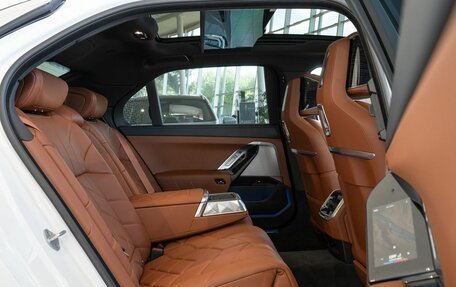 BMW 7 серия, 2024 год, 17 950 000 рублей, 22 фотография