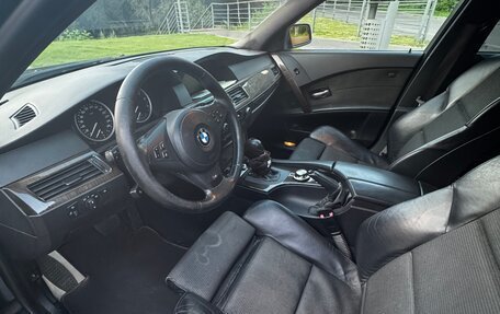 BMW 5 серия, 2005 год, 550 000 рублей, 11 фотография