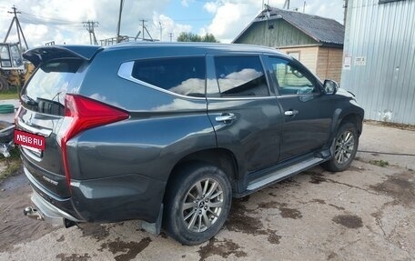 Mitsubishi Pajero Sport III рестайлинг, 2019 год, 2 350 000 рублей, 6 фотография