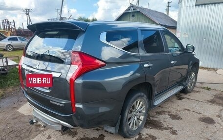 Mitsubishi Pajero Sport III рестайлинг, 2019 год, 2 350 000 рублей, 4 фотография