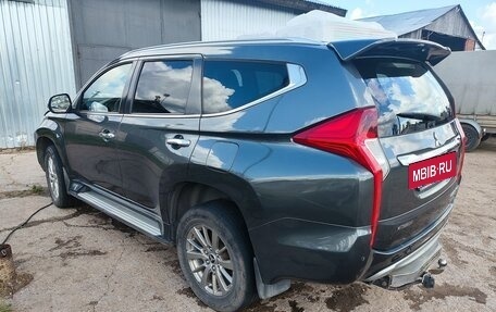 Mitsubishi Pajero Sport III рестайлинг, 2019 год, 2 350 000 рублей, 5 фотография