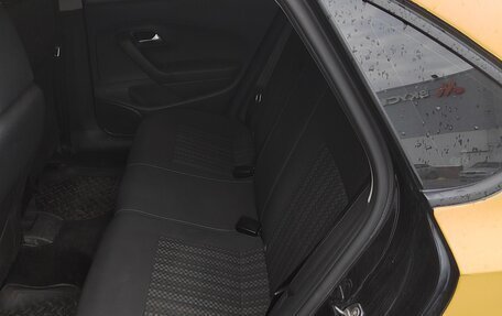 Volkswagen Polo VI (EU Market), 2015 год, 750 000 рублей, 7 фотография
