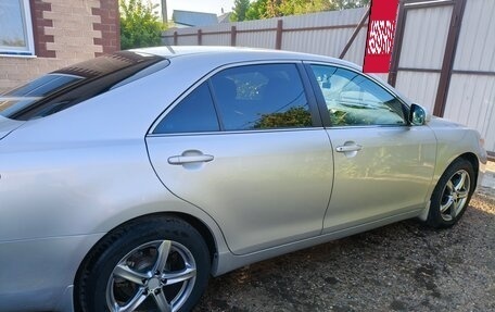 Toyota Camry, 2011 год, 1 130 000 рублей, 3 фотография