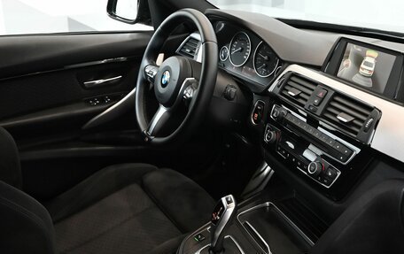 BMW 3 серия, 2017 год, 2 450 000 рублей, 11 фотография