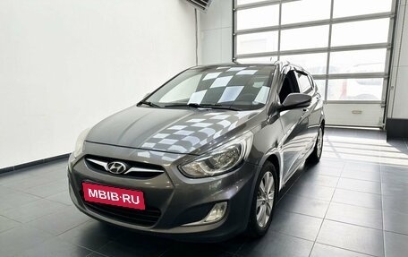 Hyundai Solaris II рестайлинг, 2012 год, 835 000 рублей, 1 фотография