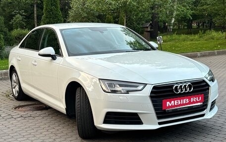 Audi A4, 2017 год, 2 600 000 рублей, 3 фотография