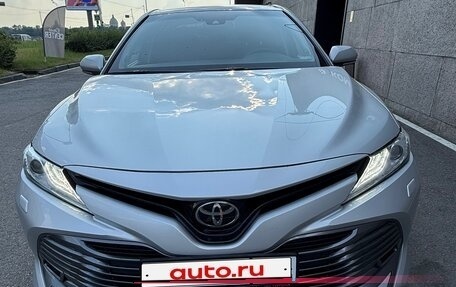 Toyota Camry, 2019 год, 2 450 000 рублей, 2 фотография