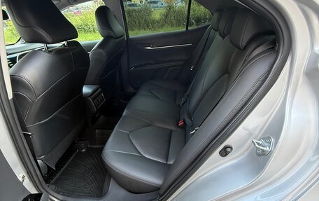 Toyota Camry, 2019 год, 2 450 000 рублей, 8 фотография