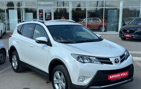 Toyota RAV4, 2014 год, 1 780 000 рублей, 3 фотография