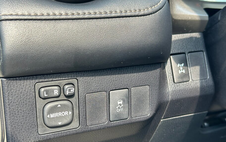 Toyota RAV4, 2014 год, 1 780 000 рублей, 21 фотография