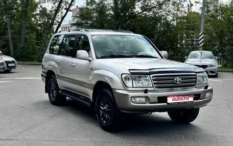 Toyota Land Cruiser 100 рестайлинг 2, 2004 год, 1 630 000 рублей, 1 фотография
