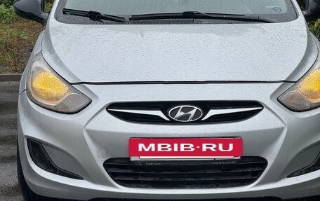 Hyundai Solaris II рестайлинг, 2011 год, 685 000 рублей, 2 фотография