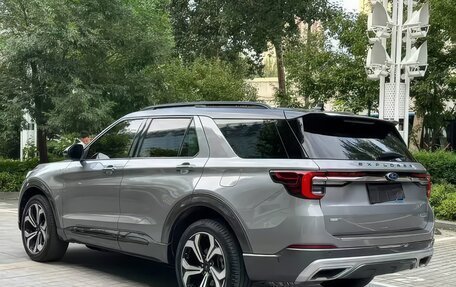 Ford Explorer VI, 2022 год, 3 740 000 рублей, 3 фотография