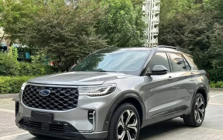 Ford Explorer VI, 2022 год, 3 740 000 рублей, 2 фотография