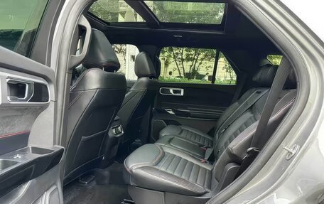 Ford Explorer VI, 2022 год, 3 740 000 рублей, 9 фотография