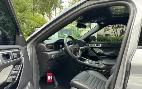 Ford Explorer VI, 2022 год, 3 740 000 рублей, 7 фотография