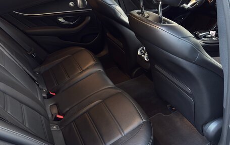Mercedes-Benz E-Класс AMG, 2018 год, 4 450 000 рублей, 20 фотография