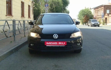 Volkswagen Jetta VI, 2015 год, 1 065 000 рублей, 2 фотография