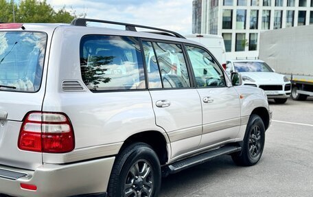 Toyota Land Cruiser 100 рестайлинг 2, 2004 год, 1 630 000 рублей, 8 фотография