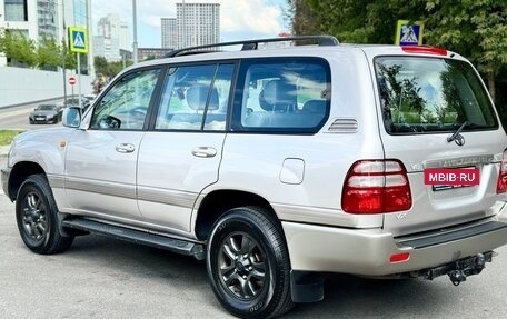 Toyota Land Cruiser 100 рестайлинг 2, 2004 год, 1 630 000 рублей, 5 фотография
