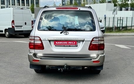 Toyota Land Cruiser 100 рестайлинг 2, 2004 год, 1 630 000 рублей, 6 фотография