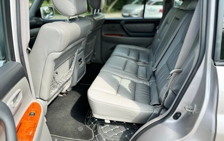 Toyota Land Cruiser 100 рестайлинг 2, 2004 год, 1 630 000 рублей, 16 фотография