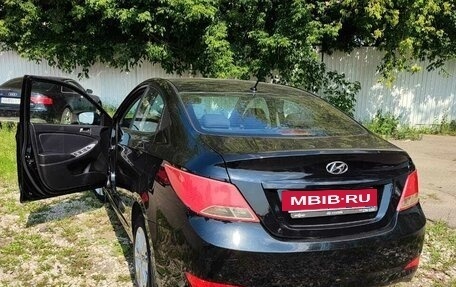 Hyundai Solaris II рестайлинг, 2016 год, 1 000 000 рублей, 4 фотография