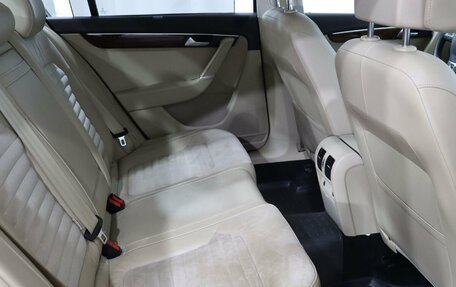Volkswagen Passat B7, 2011 год, 1 029 000 рублей, 24 фотография