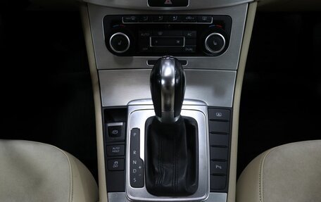 Volkswagen Passat B7, 2011 год, 1 029 000 рублей, 20 фотография