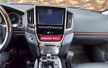 Toyota Land Cruiser 200, 2018 год, 7 500 000 рублей, 7 фотография