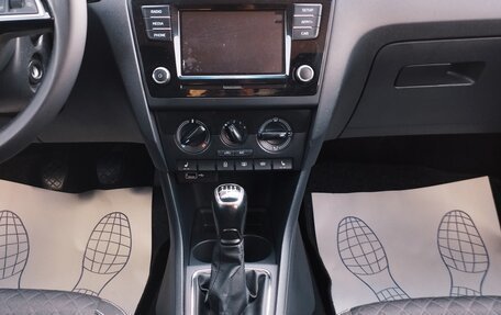 Skoda Rapid I, 2018 год, 1 050 000 рублей, 8 фотография