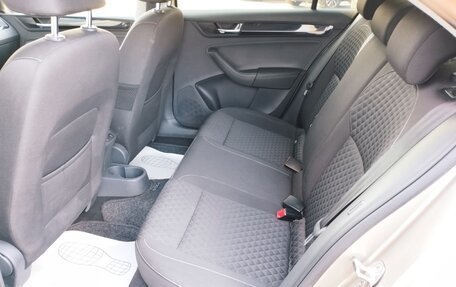 Skoda Rapid I, 2018 год, 1 050 000 рублей, 13 фотография