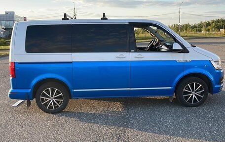 Volkswagen Multivan T6 рестайлинг, 2019 год, 3 700 000 рублей, 3 фотография