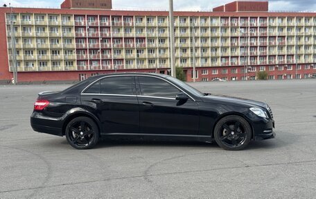 Mercedes-Benz E-Класс, 2012 год, 1 550 000 рублей, 7 фотография
