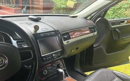 Volkswagen Touareg III, 2010 год, 1 600 000 рублей, 5 фотография