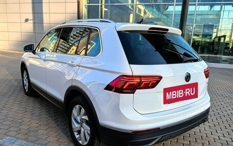 Volkswagen Tiguan II, 2021 год, 2 500 000 рублей, 4 фотография