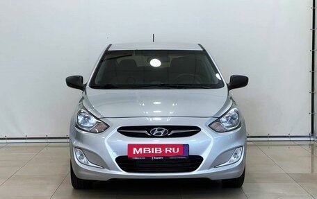 Hyundai Solaris II рестайлинг, 2011 год, 725 000 рублей, 3 фотография