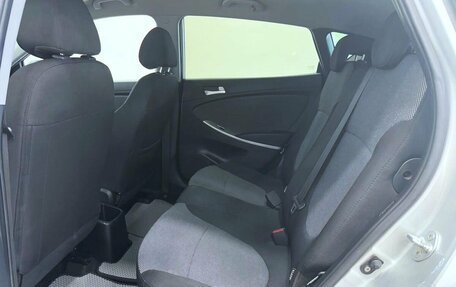 Hyundai Solaris II рестайлинг, 2011 год, 725 000 рублей, 14 фотография