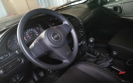 Chevrolet Niva I рестайлинг, 2017 год, 830 000 рублей, 4 фотография