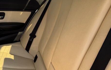 BMW 3 серия, 2018 год, 2 350 000 рублей, 14 фотография