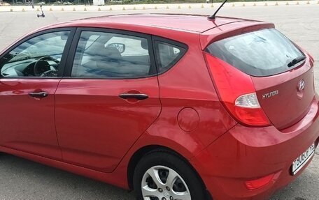 Hyundai Solaris II рестайлинг, 2013 год, 1 020 000 рублей, 3 фотография